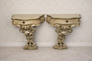 Rezbovaný konzolový stolík, cena za ks