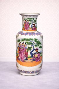 Porcelánová váza s orientálnym motívom a bohatými farbami, cena za ks, štýl Rokoko