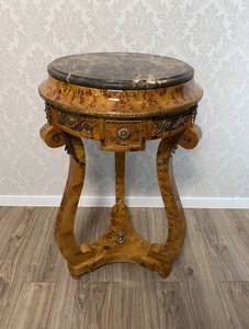 Stolík z korenice s mramorom, cena za ks