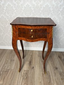 Príručný stolík s intarziou, cena za ks