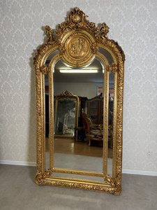 Monumentálne zrkadlo s plastikou anjelikov, cena za ks