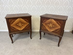 Nočné stolíky s kvetinovou intarziou, cena za kus
