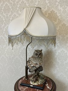 Lampa sovú od Giuseppe Armaniho