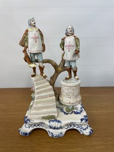 Porcelánová soška dvoch rytierov
