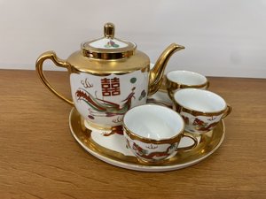 Čínská čajová sada z porcelánu