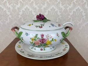 Francúzska porcelánová miska na polievku s kvetinovým dekorom