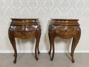 Elegantný nočný stolík, cena za ks