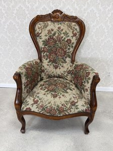 Kreslo s kvetinovým čalúnením, cena za ks